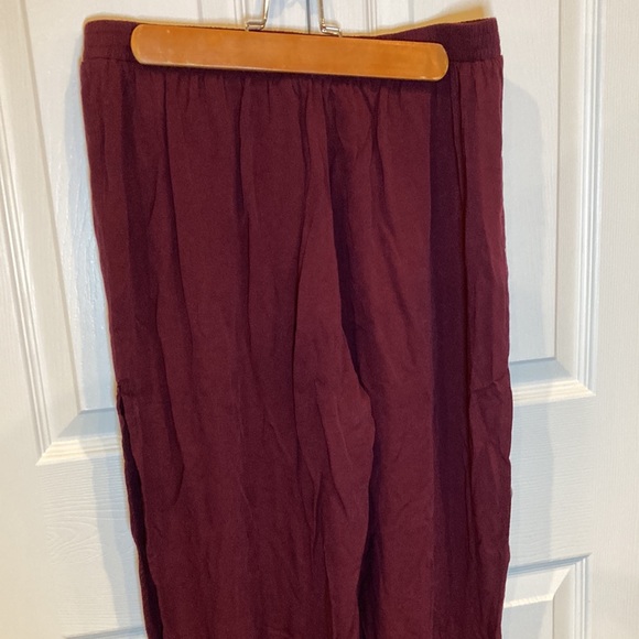 NWOT SHEIN High Split Side Knot Hem Pants Size M Maroon Color - Picture 6 of 11